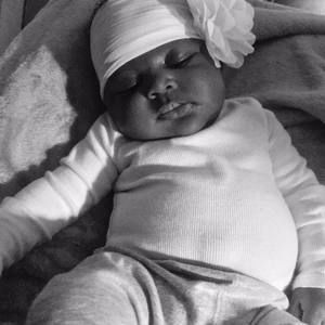 Meet your Posher, Naromie